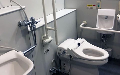 多目的トイレの画像